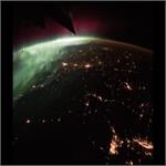 تصویر نجومی روز ناسا: تایم لپس پرواز بر فراز زمین در شب 2