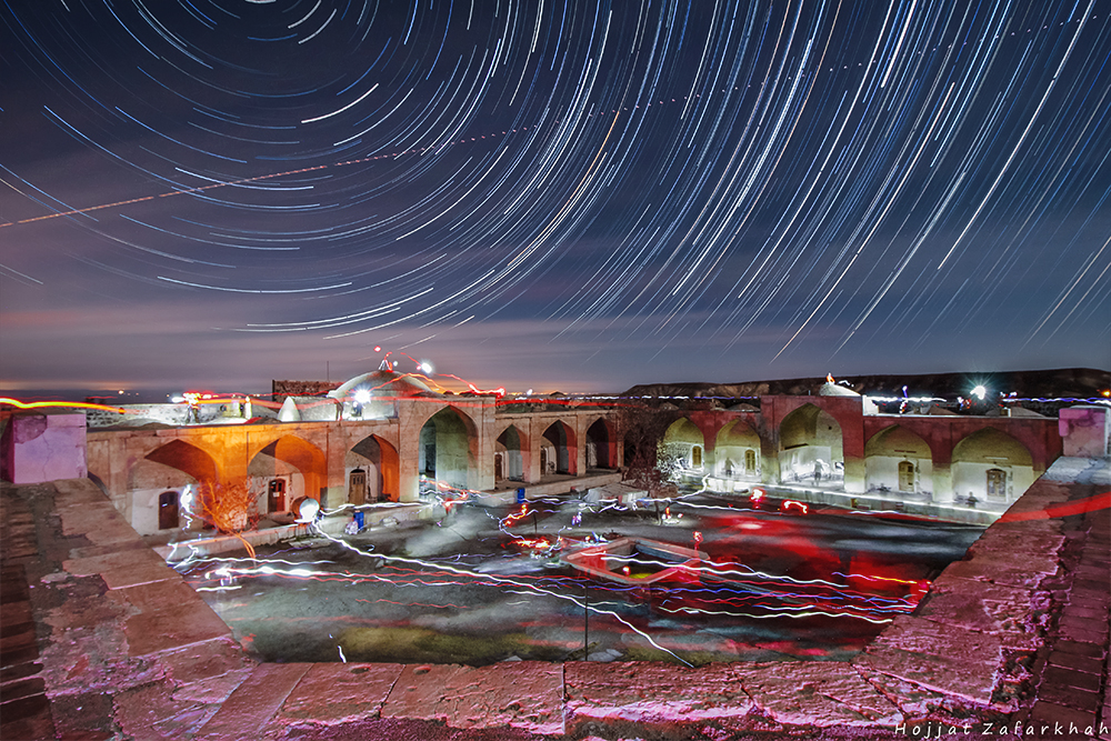 آسمان کویر لوت در شب