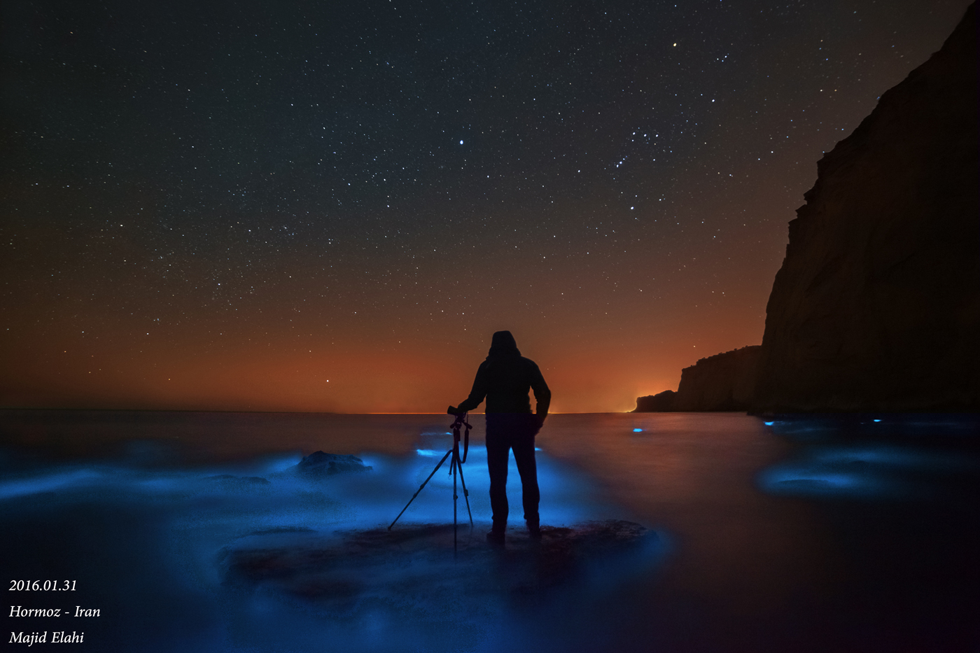 آسمان کویر لوت در شب