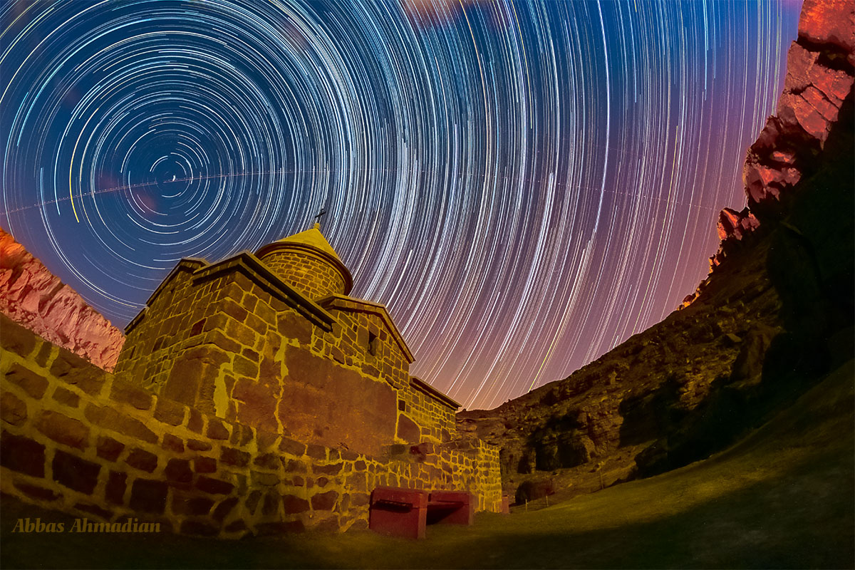 آسمان کویر لوت در شب