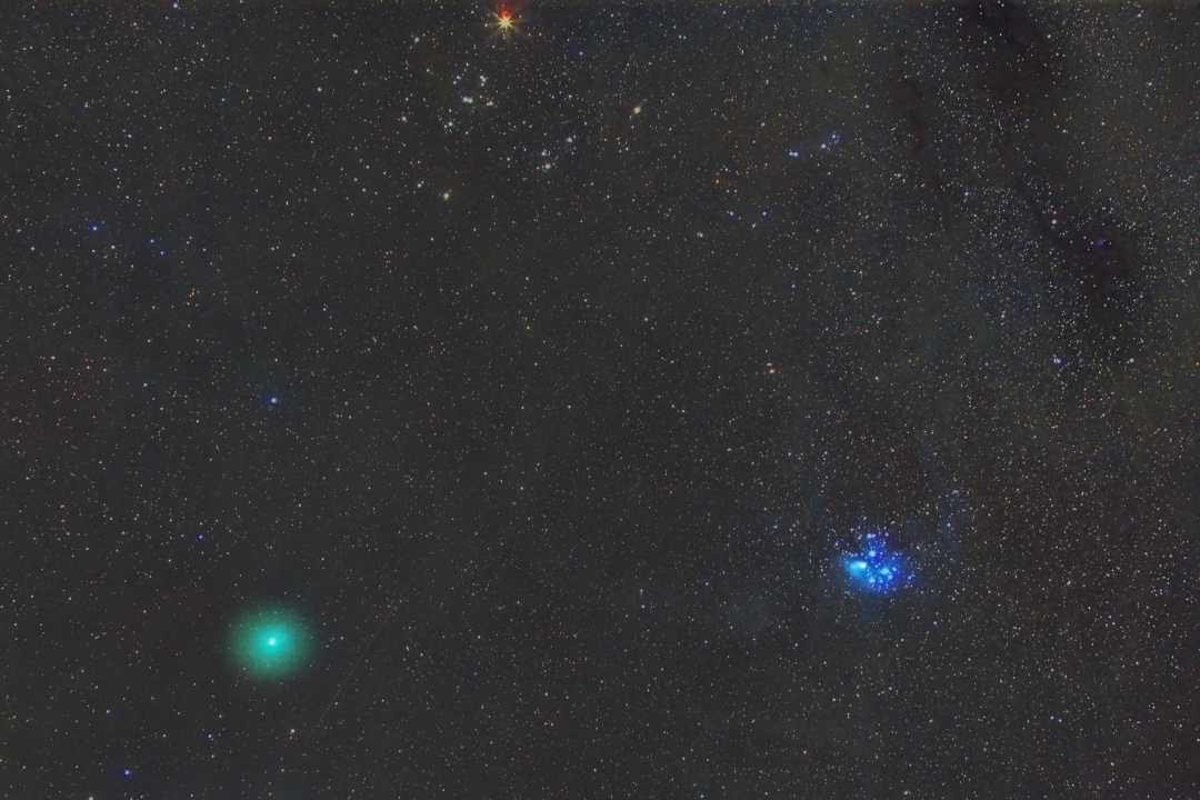 The Conjunction of the 46p/wirtanen comet, the hyades cluster and the Pleiades cluster