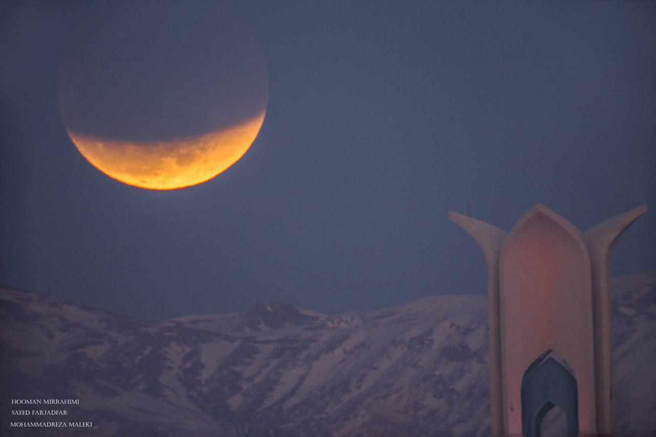ابر ماه گرفته بر فراز قزوین